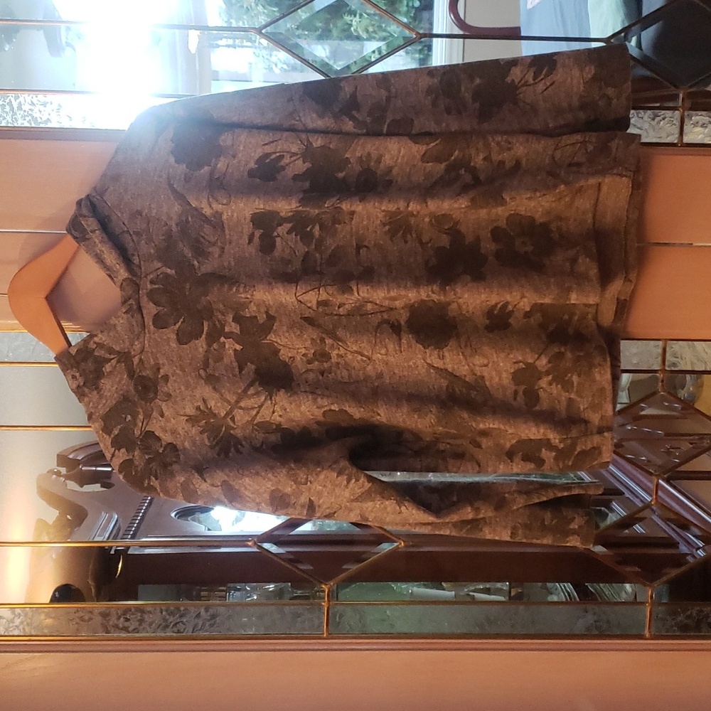 𝅺ANGELA made in Italy long sleeve hooded shirt size L.